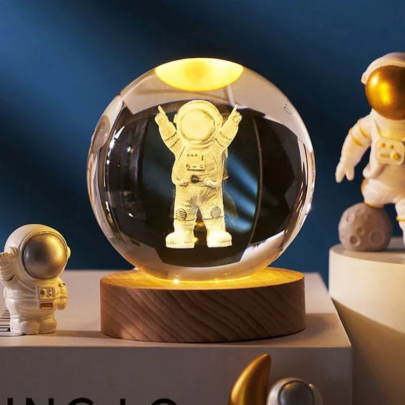 3D Crystal Ball- Astronaut  (1 Color Base)
